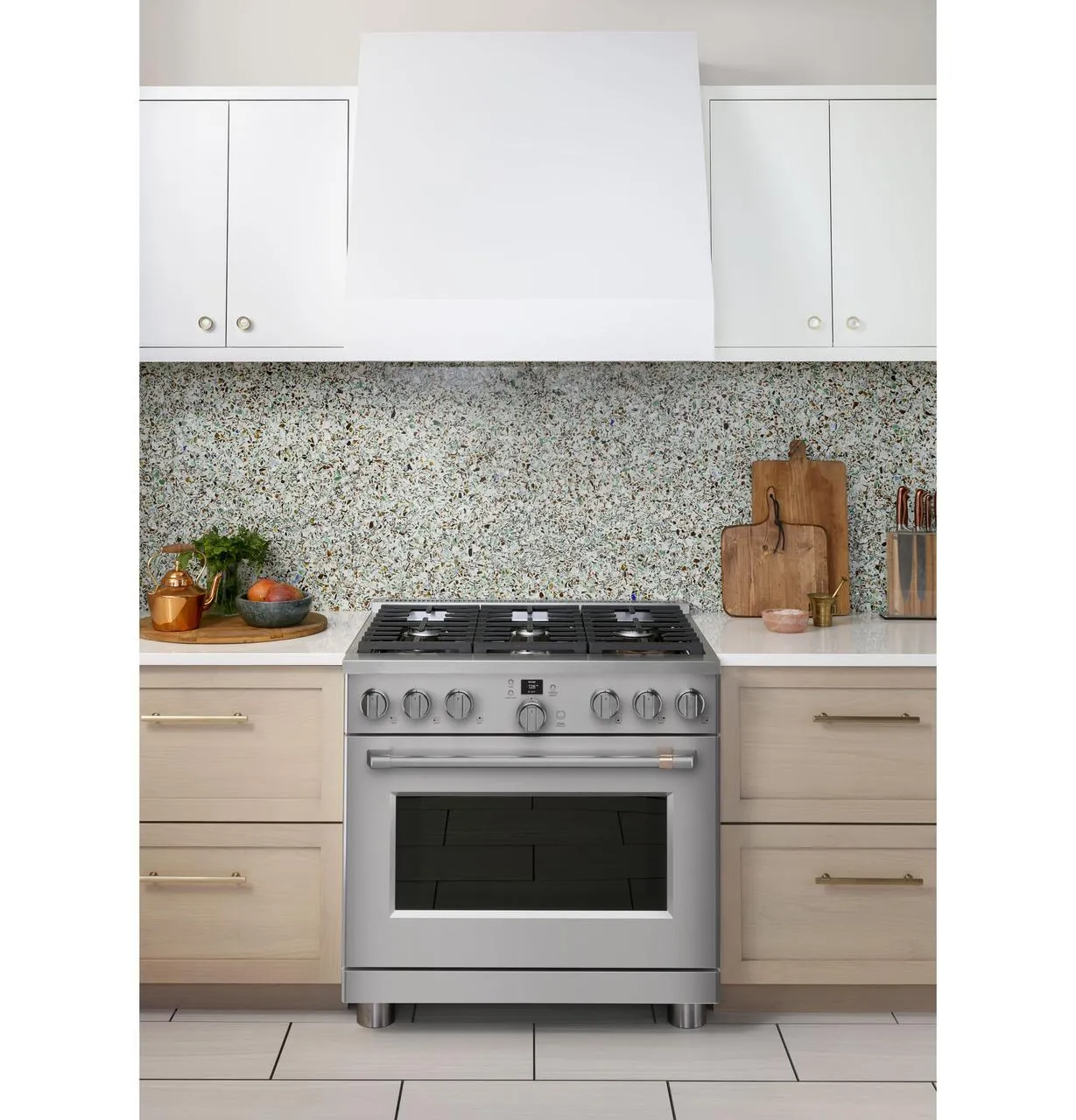 Cafe C2Y366P2TS1 Caf(eback)™ 36" Smart Dual-Fuel Commercial-Style Range with 6 Burners (Natural Gas)