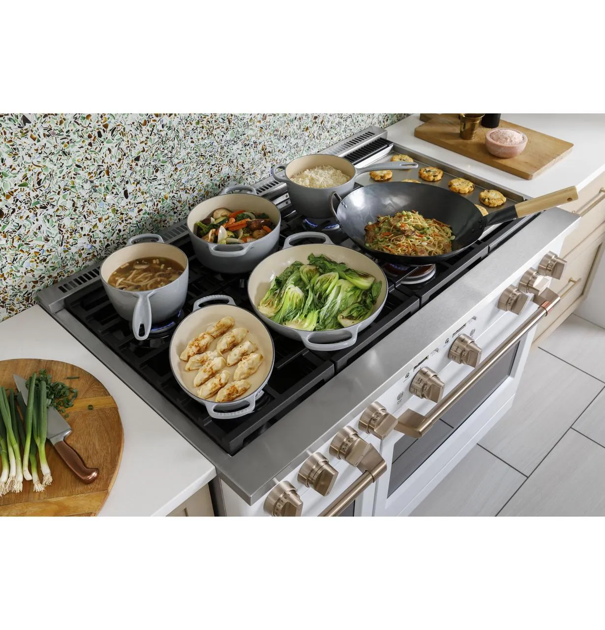 Cafe C2Y486P2TS1 Caf(eback)™ 48" Smart Dual-Fuel Commercial-Style Range with 6 Burners and Griddle (Natural Gas)