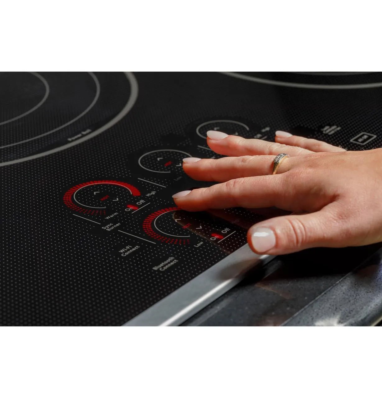 Cafe CEP90361TBB Caf(eback)™ 36" Touch-Control Electric Cooktop