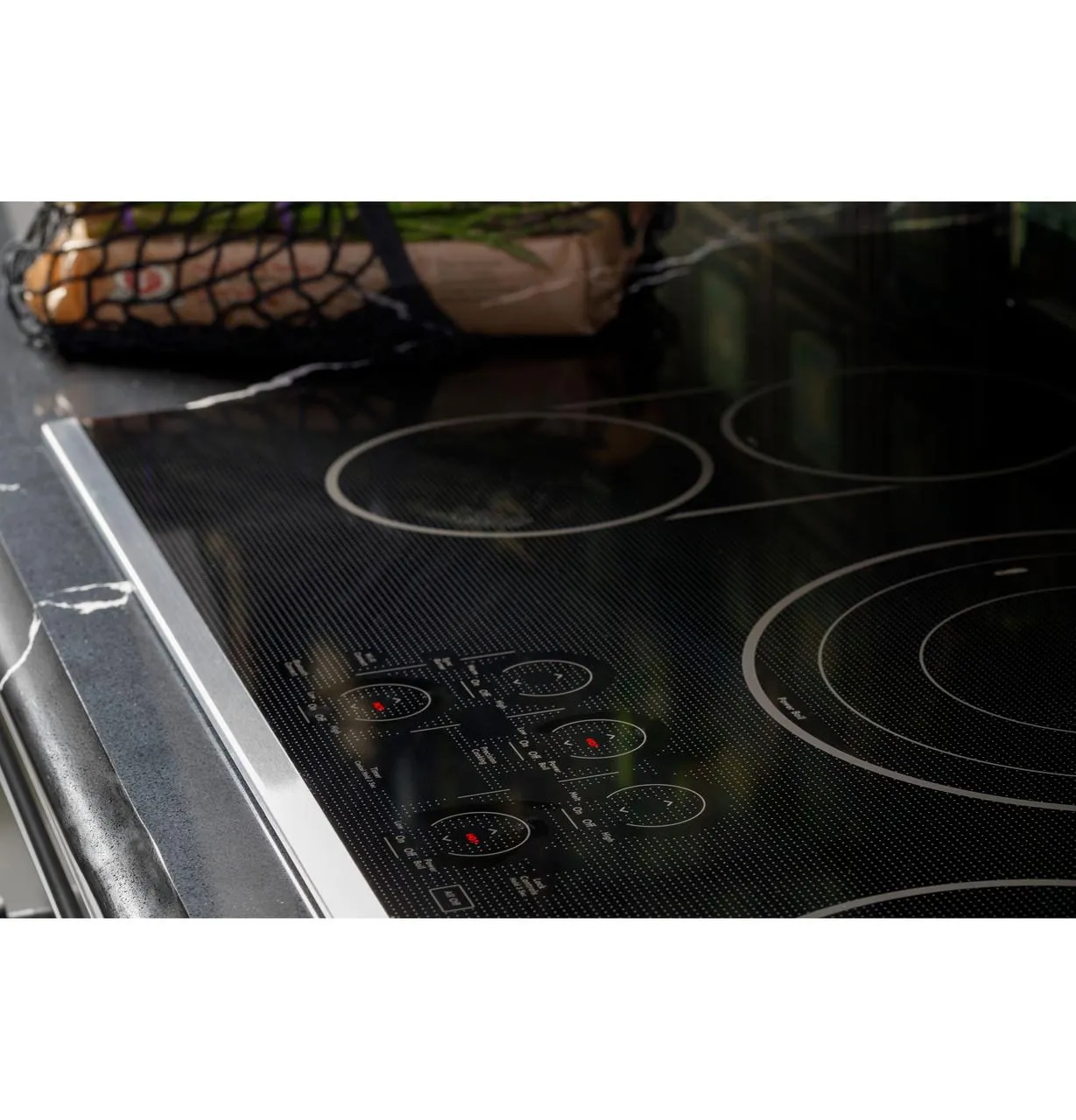 Cafe CEP90361TBB Caf(eback)™ 36" Touch-Control Electric Cooktop