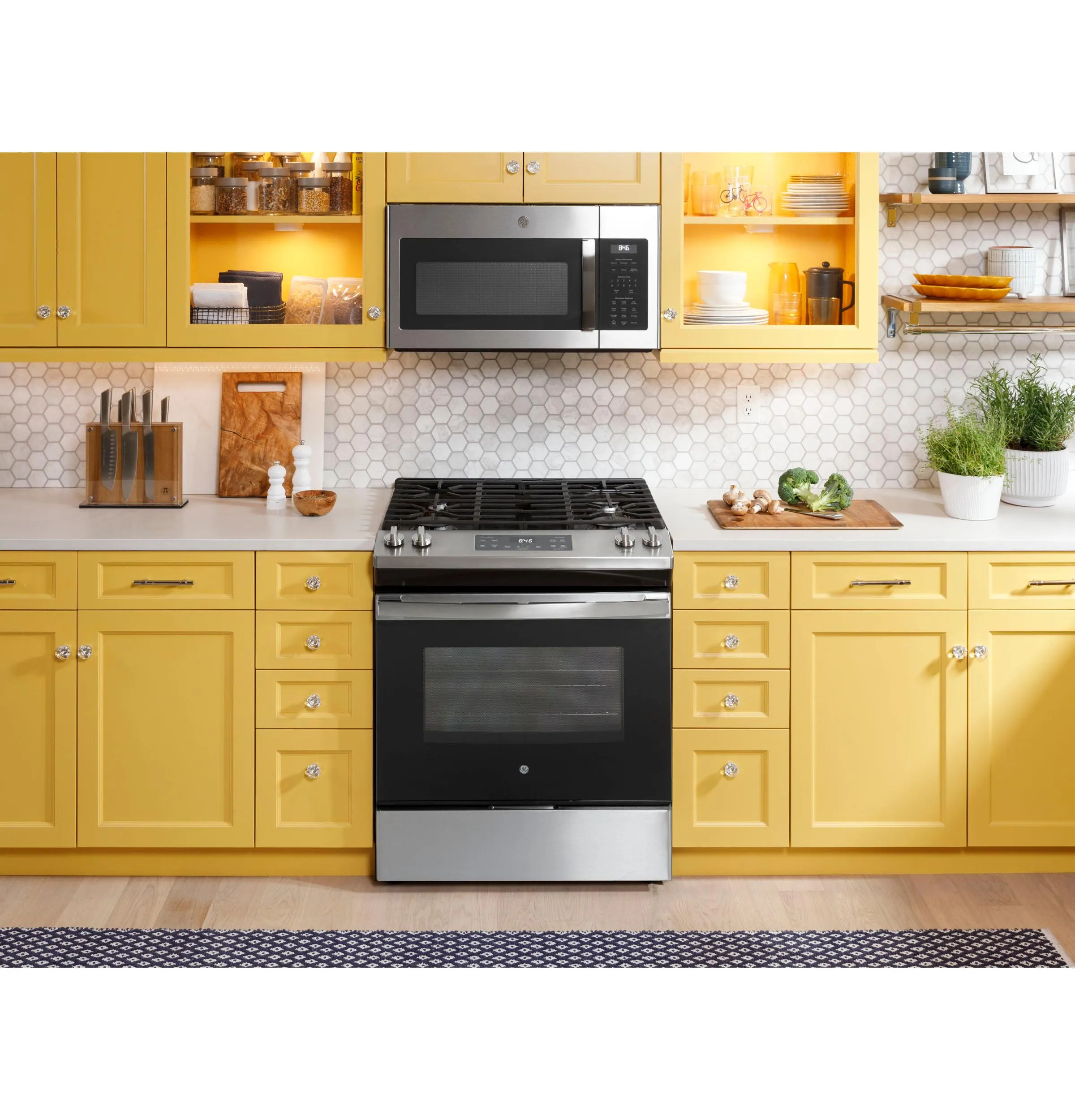 GE® 30" Slide-In Front Control Gas Range