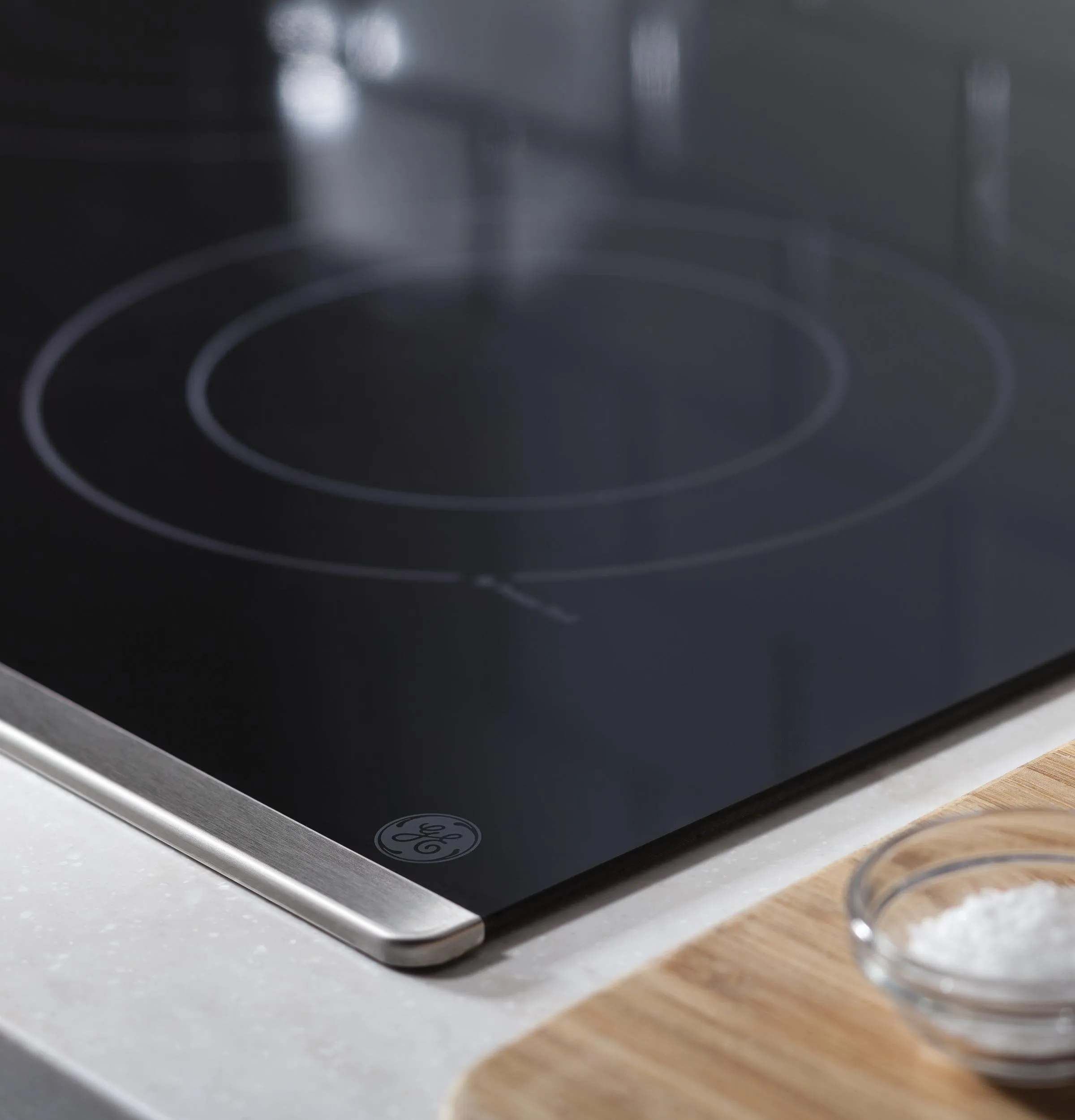 GE Profile™ 36" Built-In Touch Control Cooktop