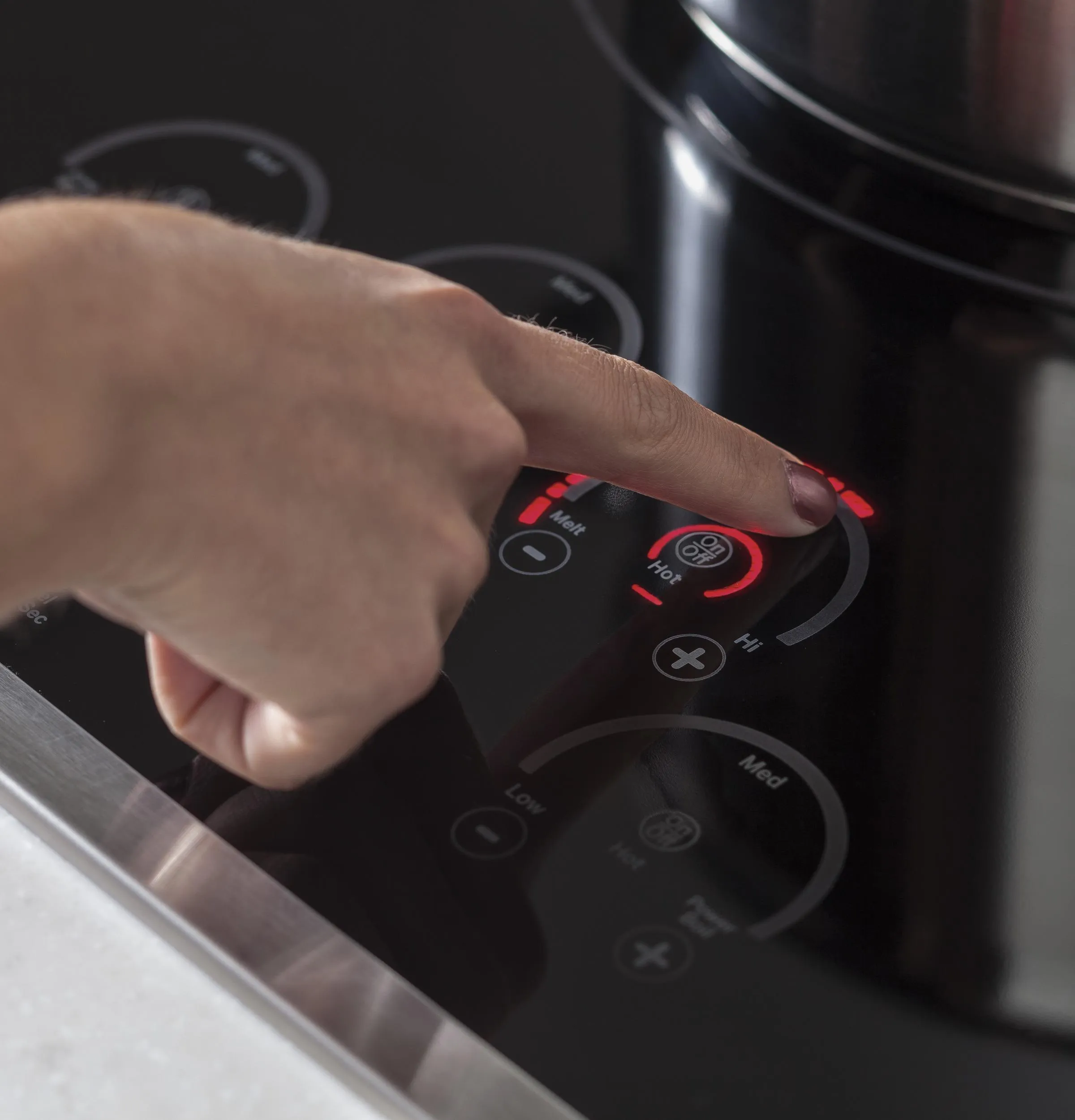 GE Profile™ 36" Built-In Touch Control Cooktop