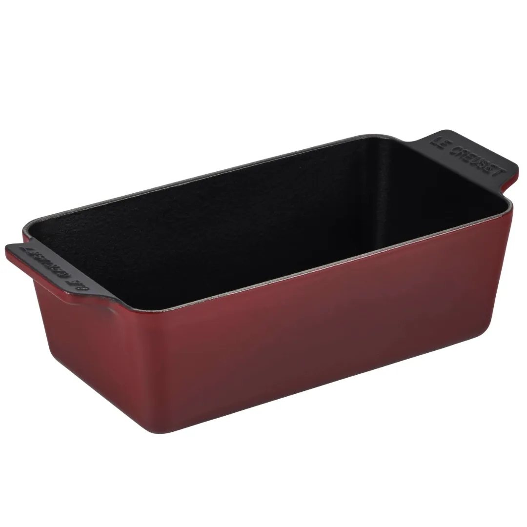 Le Creuset 2 Qt Cast Iron Signature Loaf Pan