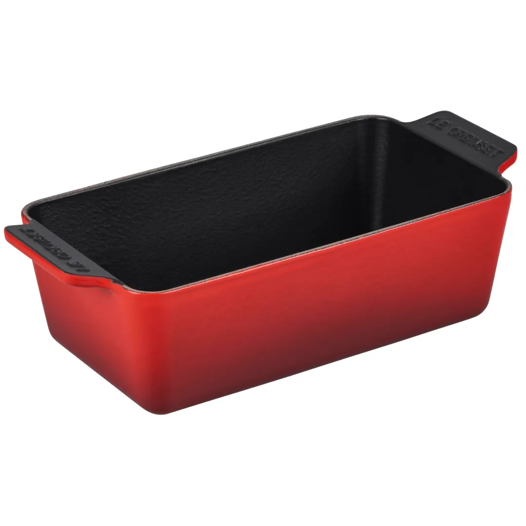 Le Creuset 2 Qt Cast Iron Signature Loaf Pan