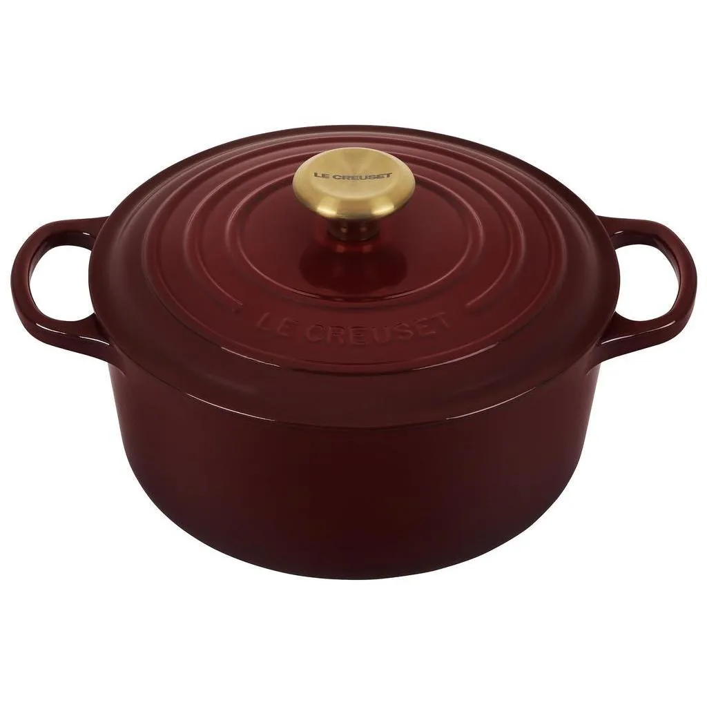 Le Creuset 3.5 qt Enameled Cast Iron Signature Round Dutch Oven