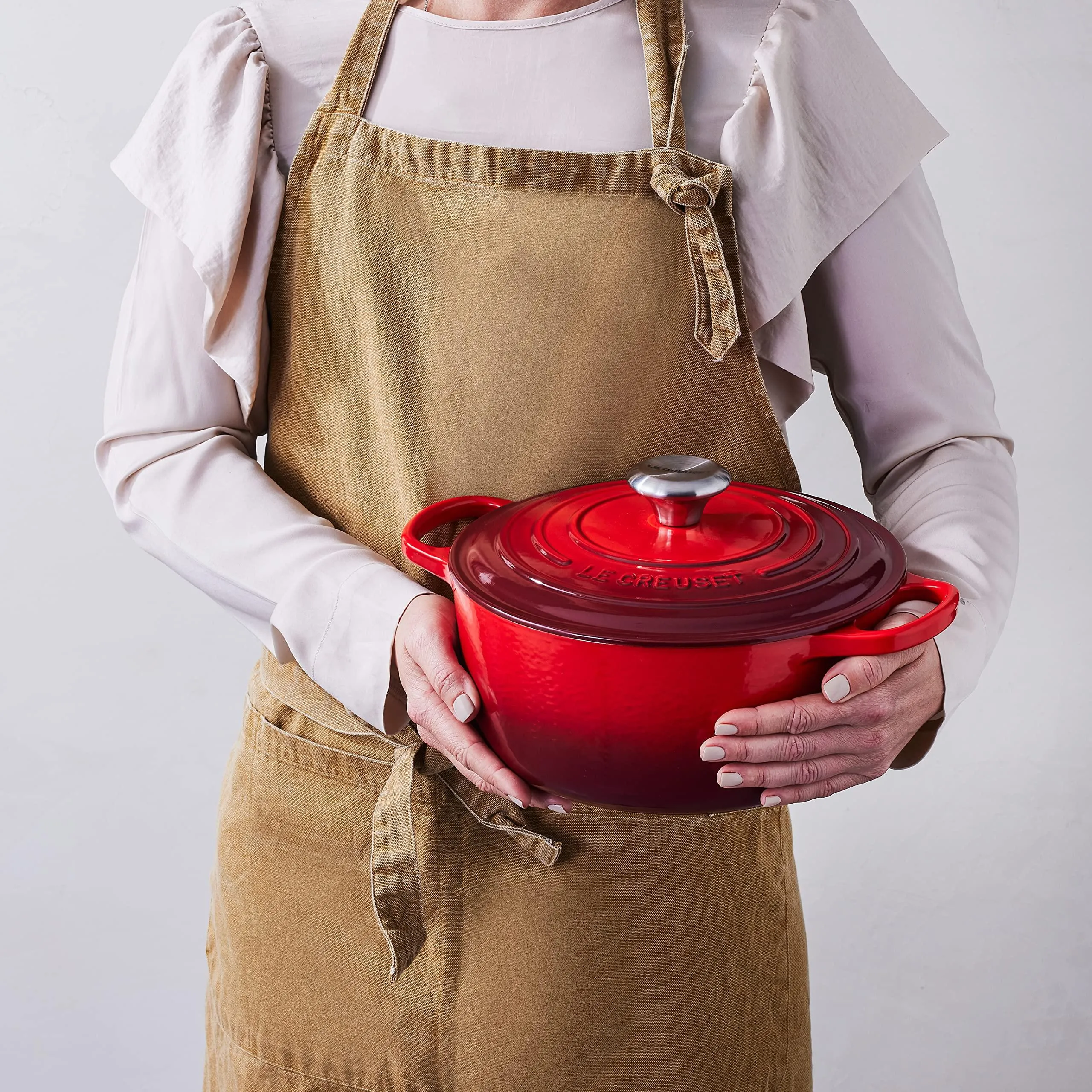 Le Creuset Signature Round 2 Qt. Dutch Oven